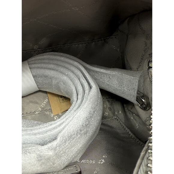 RETAIL $428 Michael Kors Jet Set Travel Small Duffle Crossbody Bag*NWTS - Picture 12 of 12